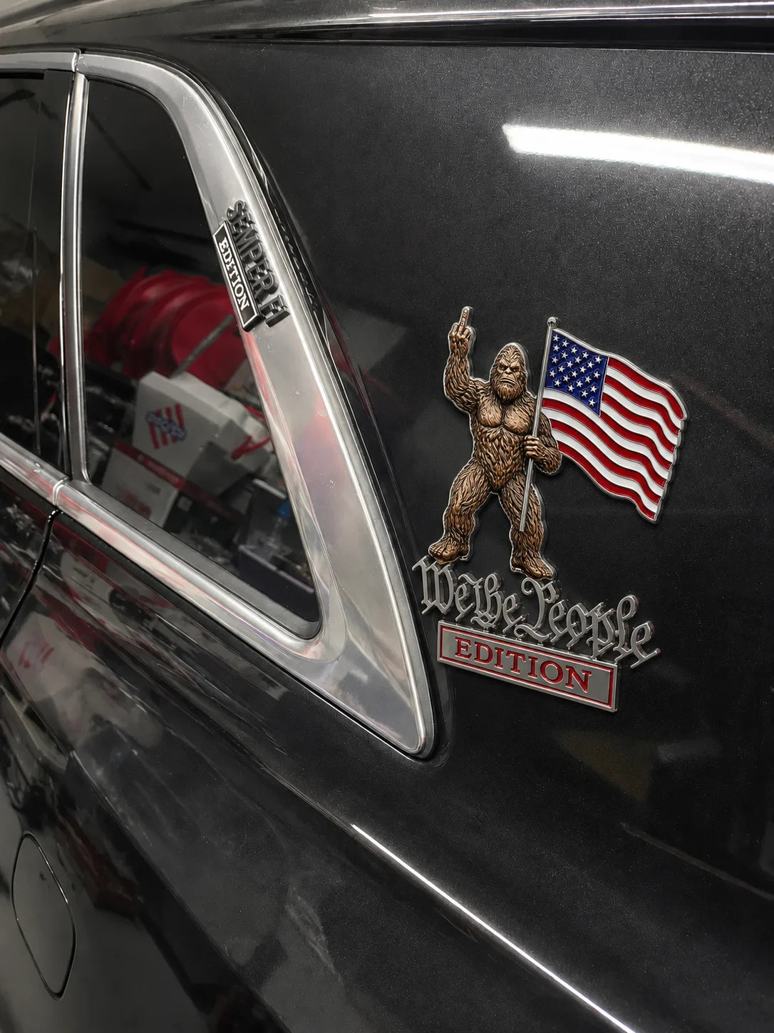 đ„Father's Day Hot SaleđŁBigFoot We The People Patriot Flag Edition Car Emblem Metal Decorative Badge- Made in USA