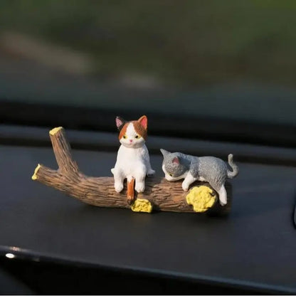 🔥 Hand-Painted Mini Cat Desk Figurines – Set of 5 Cute Cartoon Kitty Companions