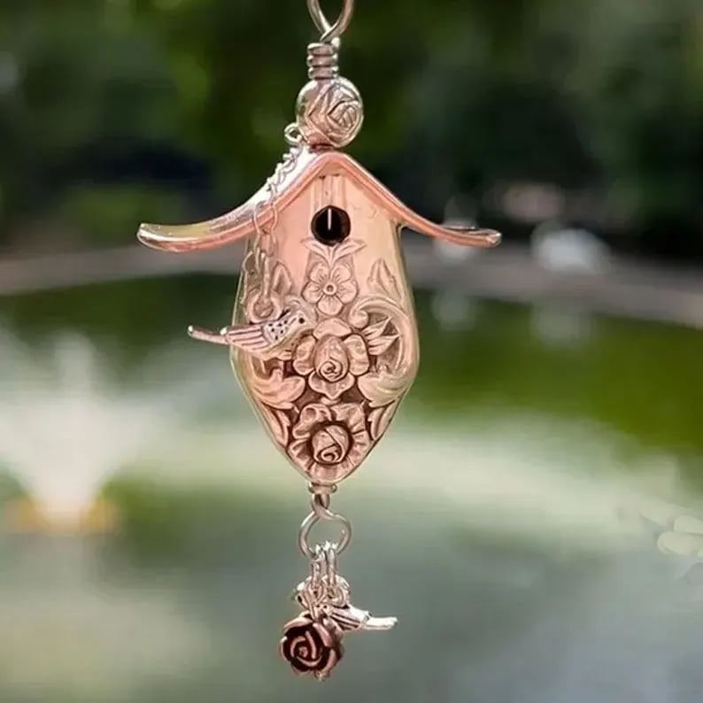 🔥⏰✨The 1951 "Magnolia" Birdhouse Necklace