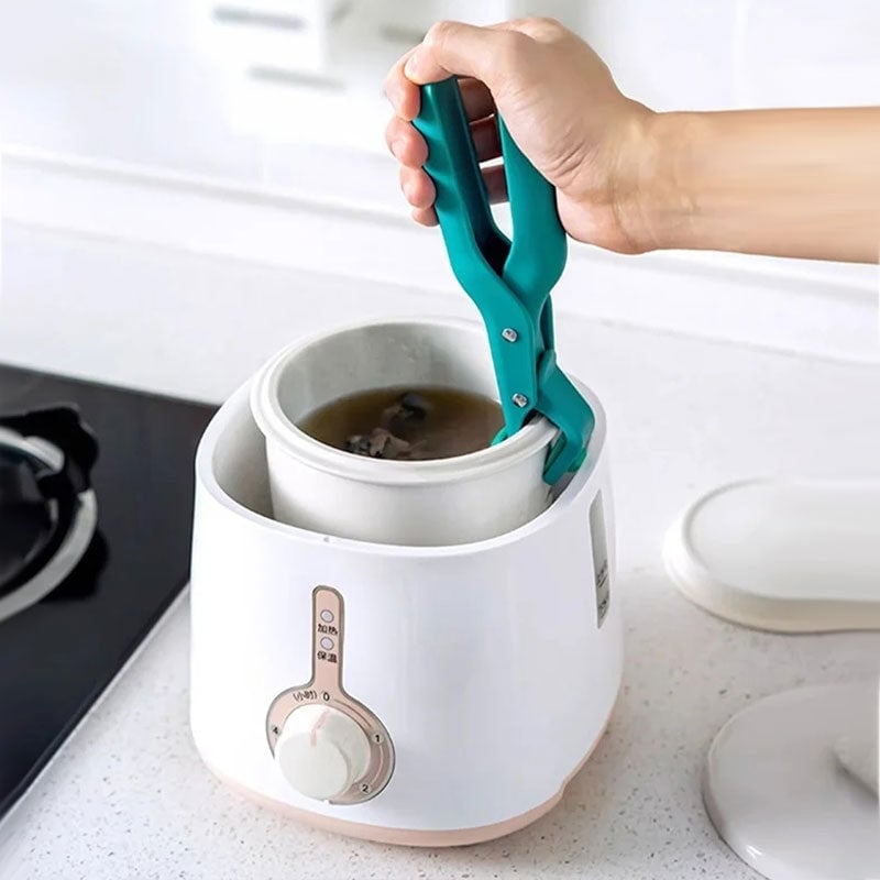 Multi-Purpose Anti-Scald Bowl Holder Clip for Kitchen（✨ Buy 1, Get 1 FREE! That’s right — today only!）