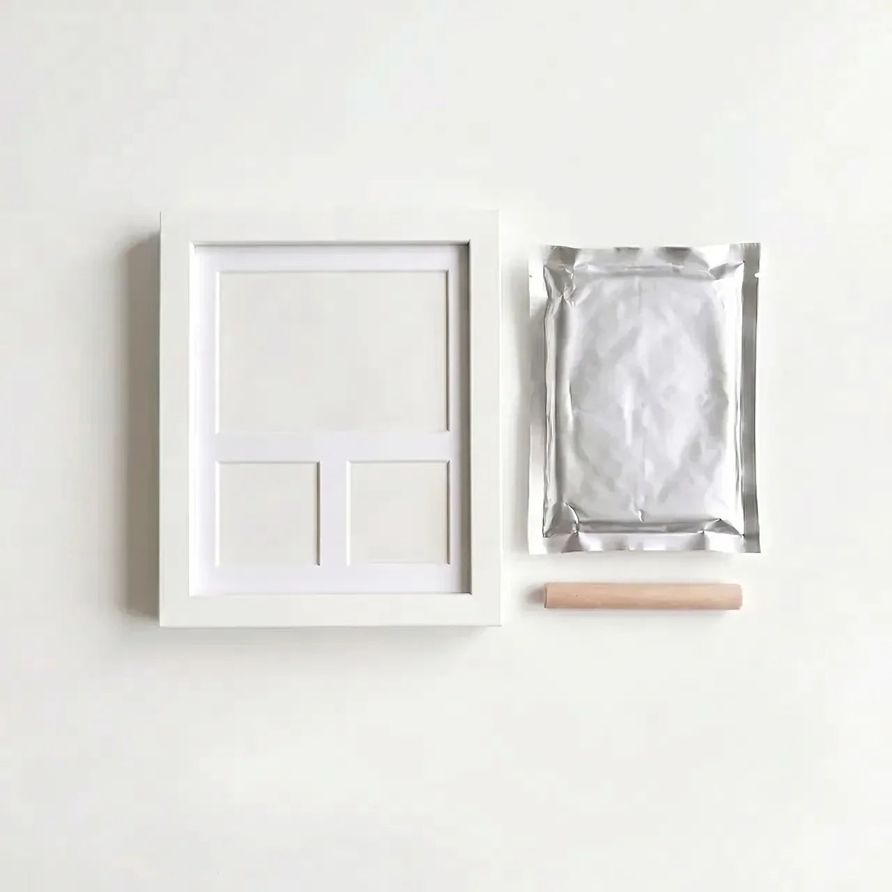 White Frame & Clay